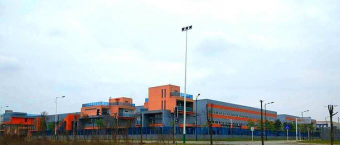 GUTE GQ40A เครื่องตัดเหล็กเส้นแบน 32 * 32 มม. 48T / MIN 21