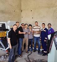 GUTE GQ40A เครื่องตัดเหล็กเส้นแบน 32 * 32 มม. 48T / MIN 27