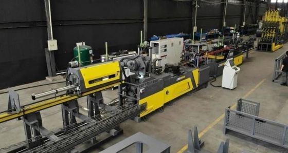 Good price AC380V Truss Welding Line Machine 190 มม. ถึง 210 มม. ระยะห่างสูงสุด ออนไลน์